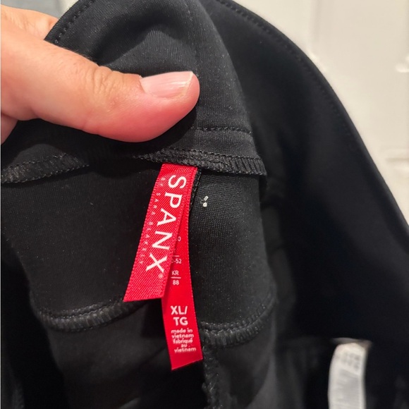Spanx High Rise Flare XL - Picture 6 of 6